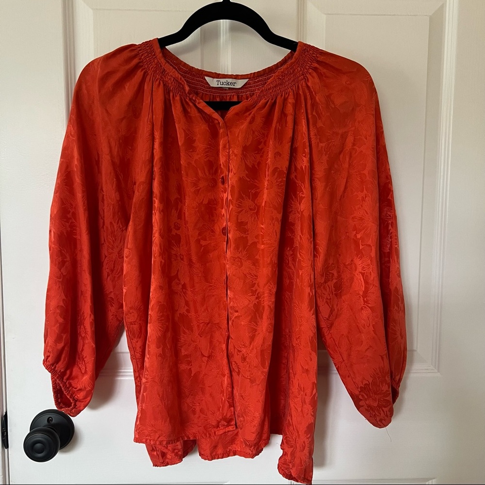 Tucker the classic silk floral print blouse top, medium large, orange